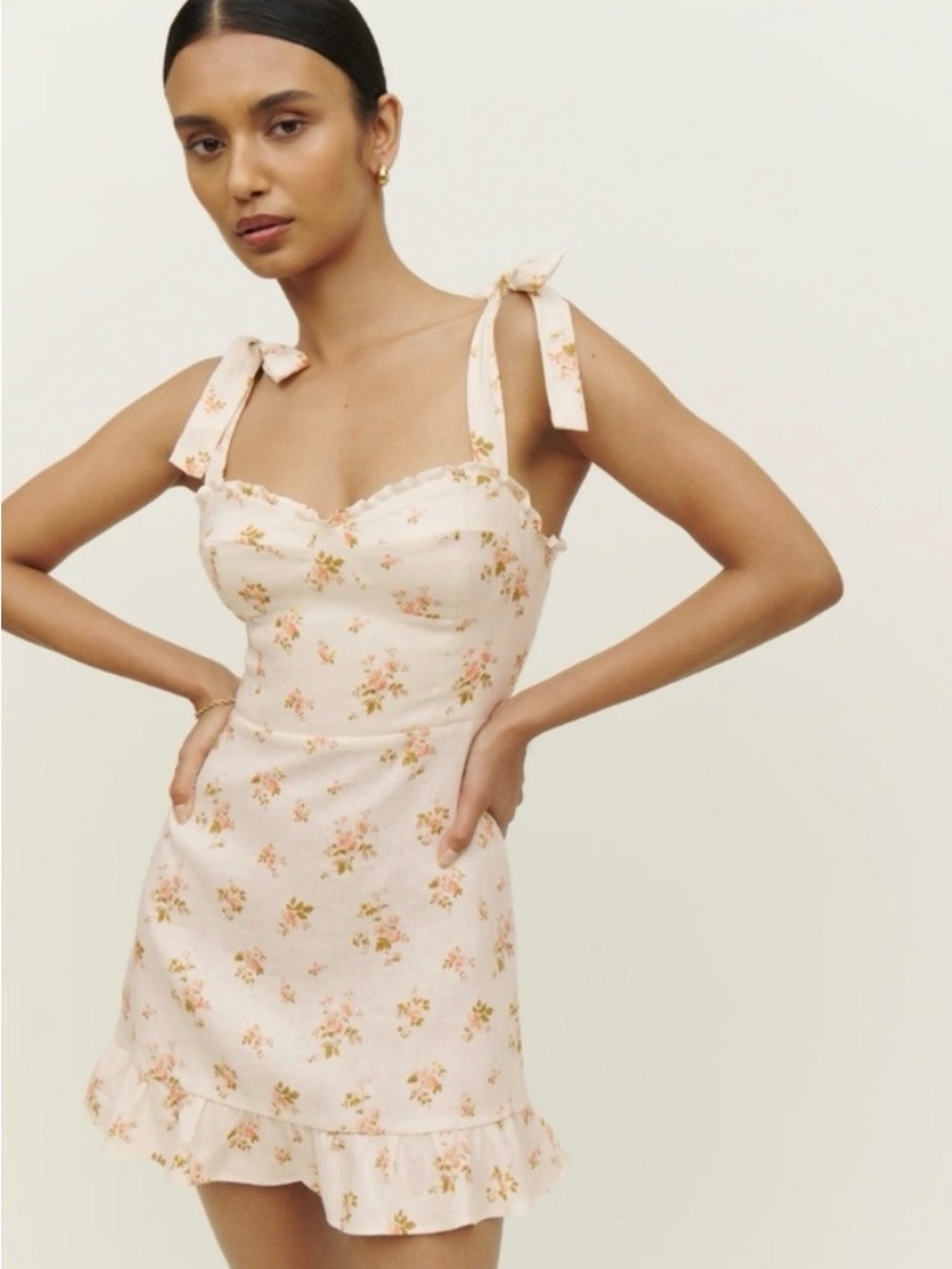 NWOT Reformation Desiree Linen Ruffle Dress